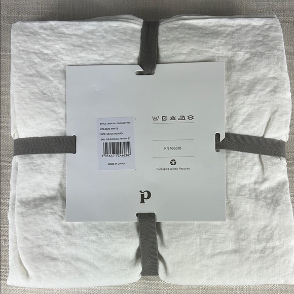 Piglet in Bed 100% European Linen Pillowcases Pair White Standard 20 x 26 NEW - Picture 5 of 6